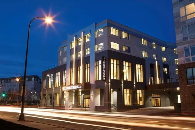 Doubletree by Hilton Minneapolis - University Area