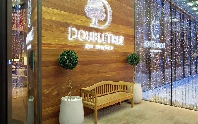 DoubleTree by Hilton Hotel Moscow - Marina - Dış Mekan
