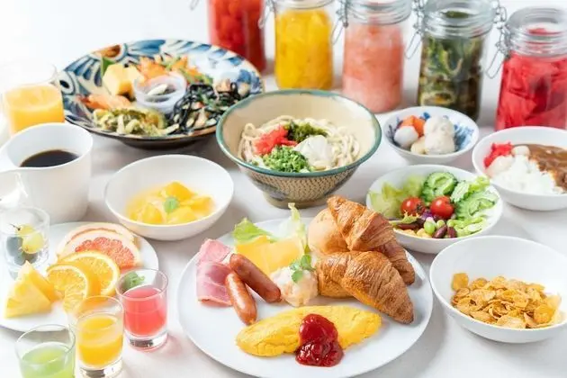 DoubleTree by Hilton Hotel Naha - Yerinde Yemek