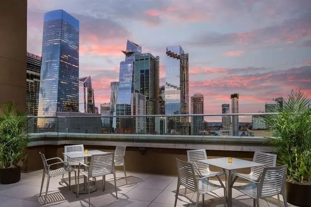 Doubletree by Hilton New York Times Square South - Yerinde Yemek