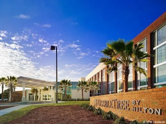 DoubleTree by Hilton North Charleston