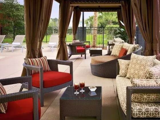 DoubleTree by Hilton North Charleston - Havuz