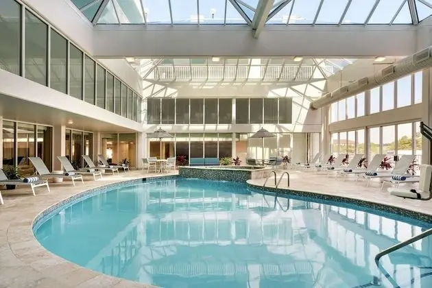 DoubleTree by Hilton Ocean City Oceanfront - Havuz