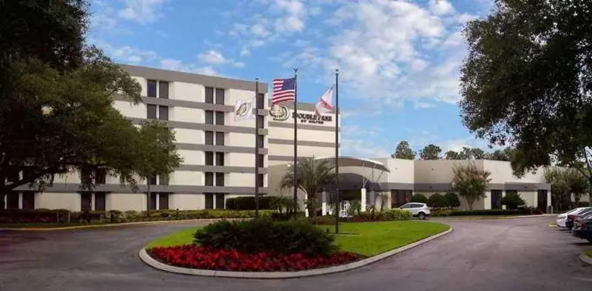 Doubletree by Hilton Orlando East - UCF Area