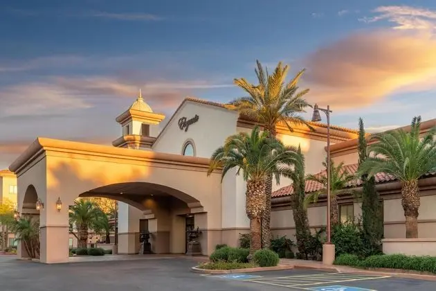 DoubleTree by Hilton Phoenix-Gilbert - Dış Mekan