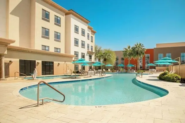 DoubleTree by Hilton Phoenix-Gilbert - Havuz