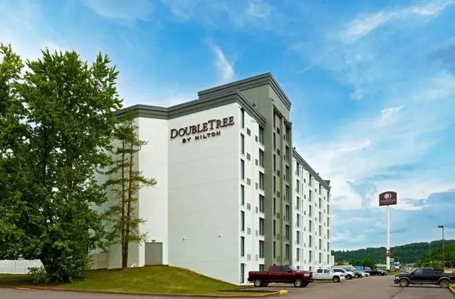 DoubleTree by Hilton Pittsburgh-Meadow Lands - Dış Mekan