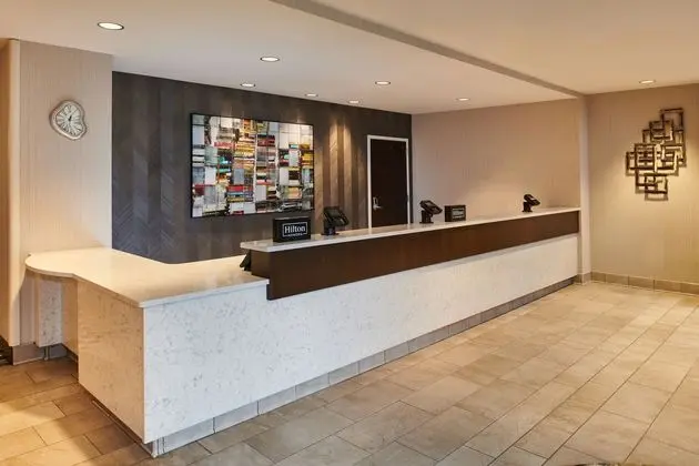 DoubleTree by Hilton Raleigh Crabtree Valley - Lobi