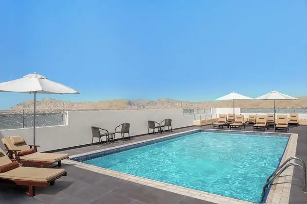 Doubletree by Hilton Ras Al Khaimah - Havuz