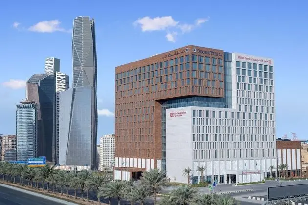 DoubleTree by Hilton Riyadh Financial District - Dış Mekan