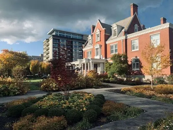 Doubletree by Hilton Rochester - The Strathallan - Dış Mekan