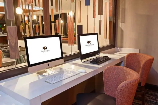 DoubleTree by Hilton Hotel San Bernardino - Lobi
