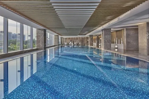 DoubleTree by Hilton Shenzhen Airport - Havuz