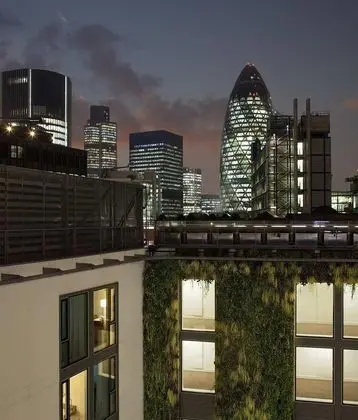 Doubletree by Hilton Tower of London Hotel