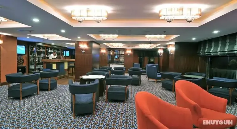 DoubleTree by Hilton Van - Bar