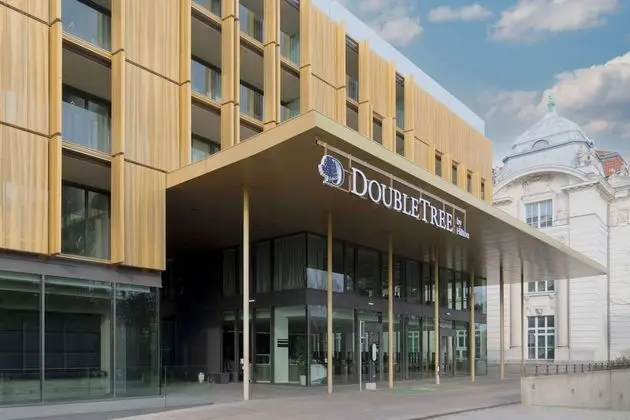 Doubletree by Hilton Vienna Schonbrunn - Dış Mekan