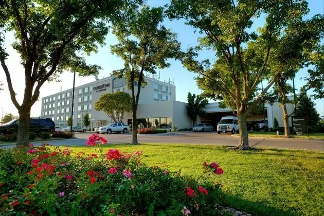 DoubleTree by Hilton Wichita Airport - Öne Çıkan Resim