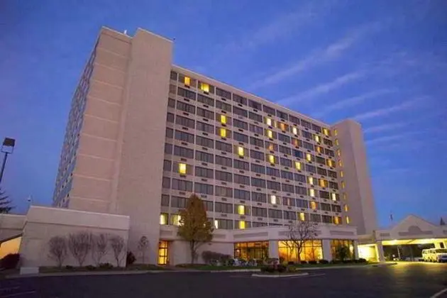 Doubletree Hotel St. Louis at Westport 