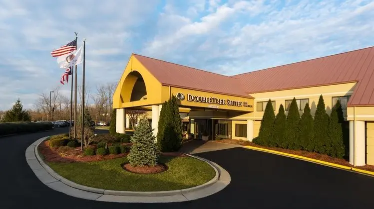 DoubleTree Suites by Hilton Cincinnati - Blue Ash