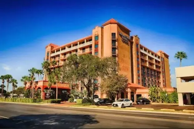 DoubleTree Suites by Hilton Hotel McAllen - Dış Mekan
