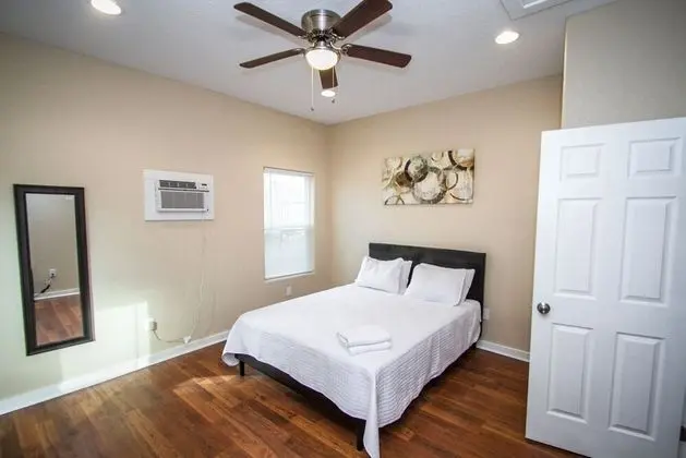 Douglas Way Remodeled House Near Downtown 1ba/1ba - Oda