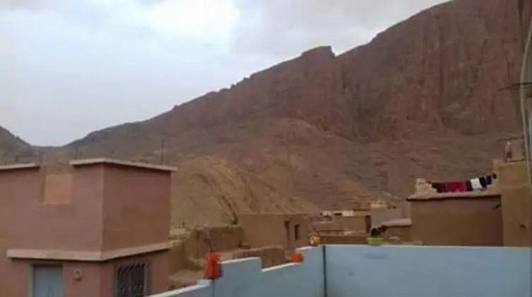 Dounia Hostel