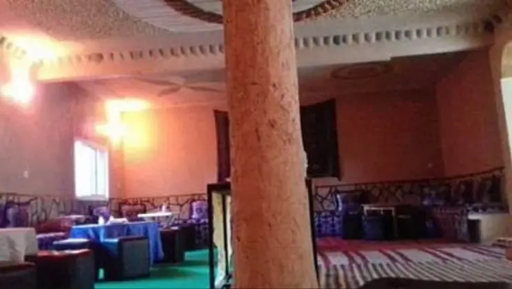 Dounia Hostel - Yerinde Yemek