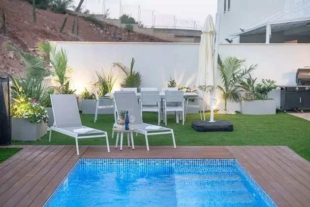 Dov Garden apartment with private pool - Havuz
