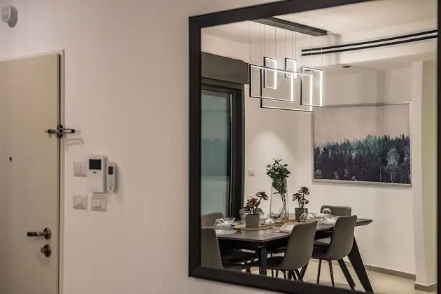 Dov Garden apartment with private pool - Lobi