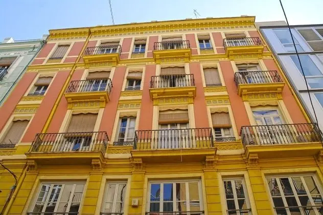 Down Town 13 Apartments - Dış Mekan