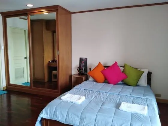 Downtown Apartment near BTS Station