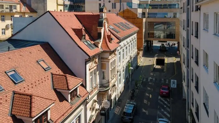 Downtown Bratislava Hotel - Dış Mekan