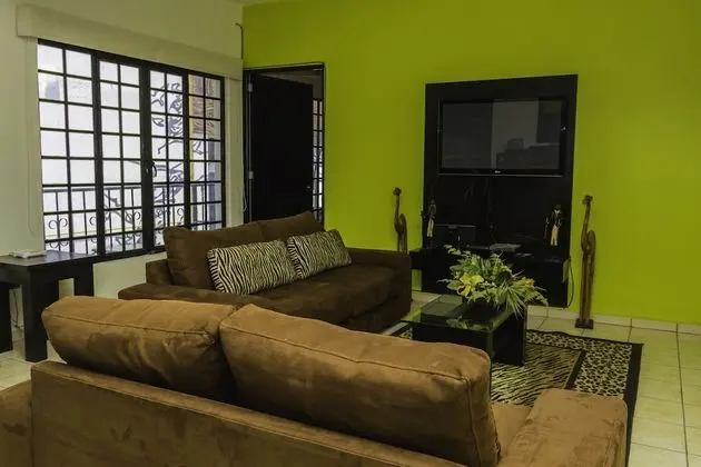 Downtown Casa Bendita by VallartaStays - İç Mekan