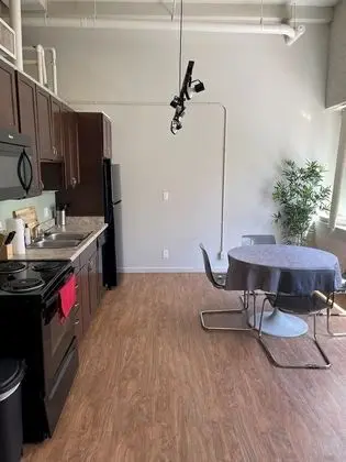 Downtown Denver 2BR Apartment Open Plan