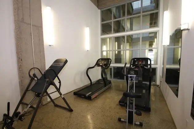 Downtown Loft Style Condo Heated Parking - Fitness