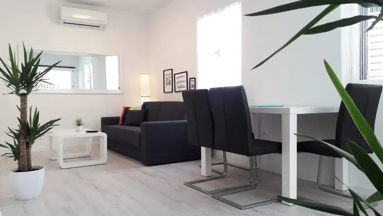 Downtown Park Suites