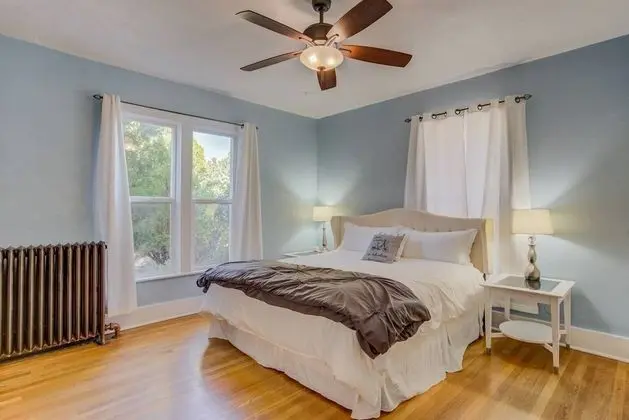 Downtown Practical & Pet-friendly Easy & Sensible - Öne Çıkan Resim