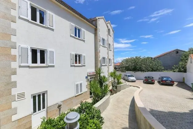 Downtown Private Rooms