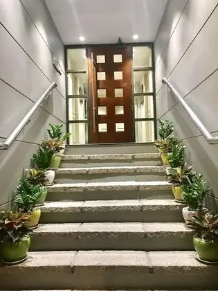 Downtown Retro Serviced Apartment