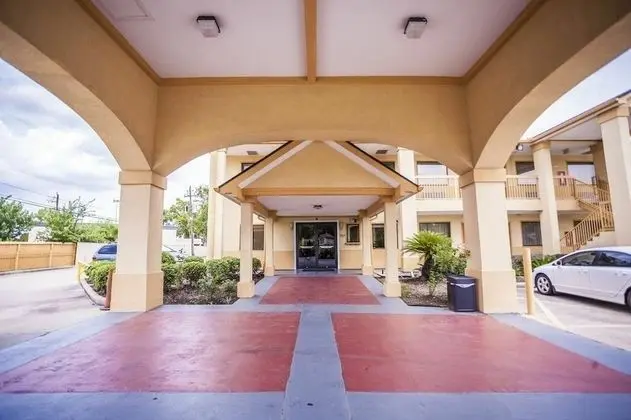 Downtowner Inn and Suites Hobby - Dış Mekan