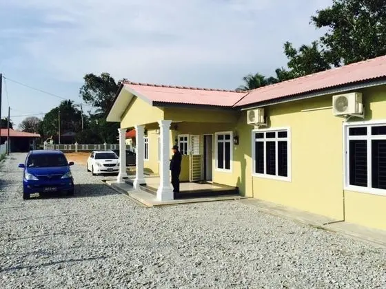 D'Pantai Homestay Kuala Sg. Baru - Dış Mekan