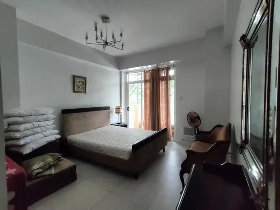 Dr Calayan's 2BR Condo at Pico De Loro - Oda