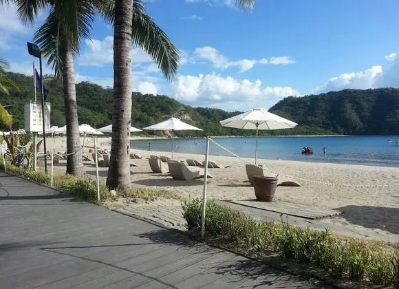 Dr Calayan's 2BR Condo at Pico De Loro - Plaj