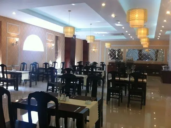 Draco Thang Long Hotel - Yerinde Yemek