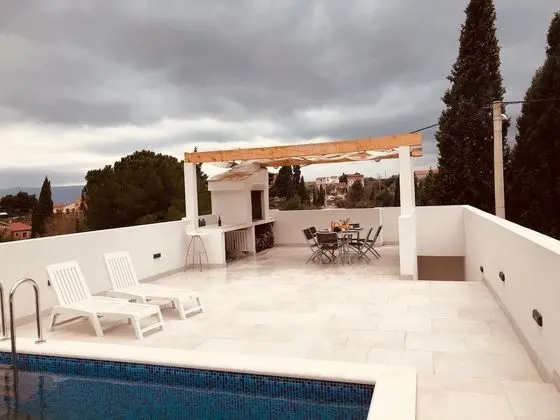 Villa Dragi, Villa With Pool and big Terrace, sea View, Peacfully and Quite - Havuz
