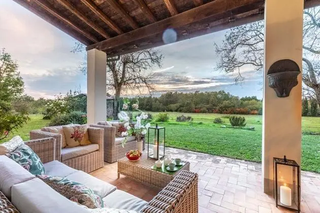 Villa Drago an Authentic Farmhouse With Private Pool in Orentano - Oda