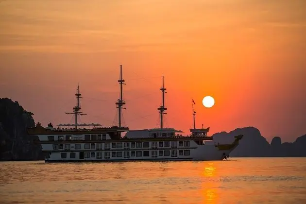 Dragon Legend Cruise - Dış Mekan
