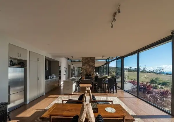 Dragonfly Lodge - Öne Çıkan Resim