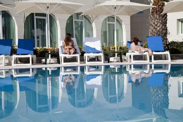 Dragut Point North Hotel - Havuz