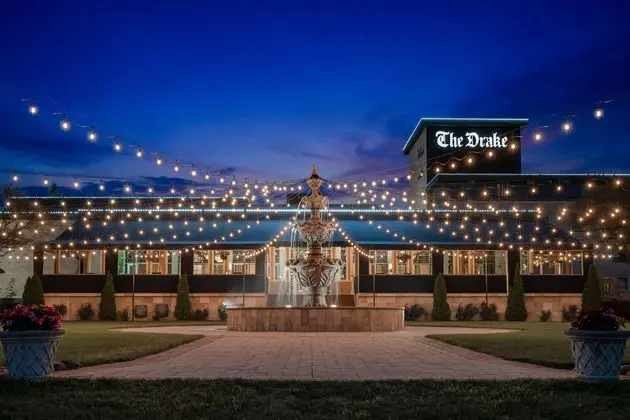The Drake Hotel Oak Brook